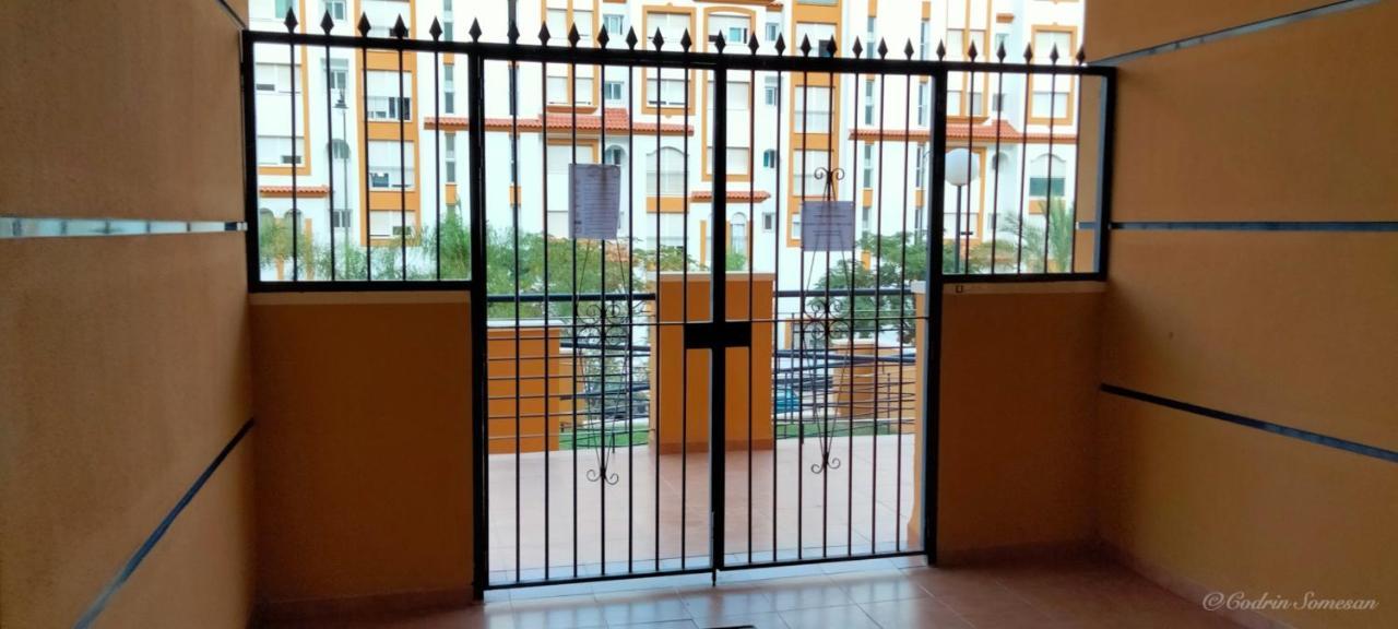 Cozy Apartment Overlooking Estepona'S Marina! Zewnętrze zdjęcie